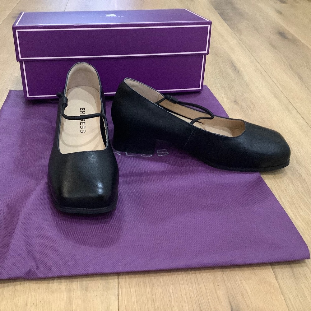 Empress Square Toe Heels - Size 5